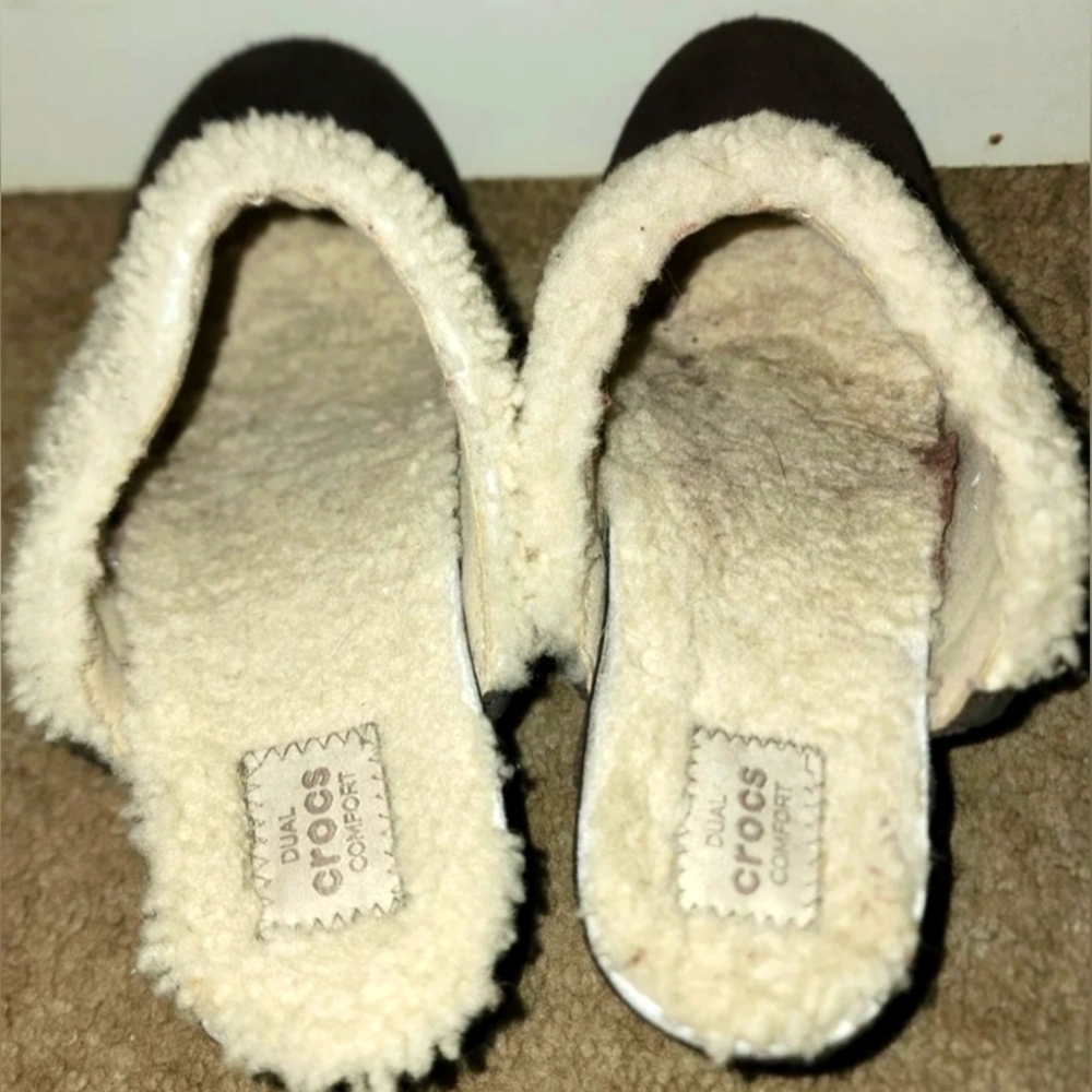 Sherpa Lined Crocs Dark Brown Suede Heeled Mules Clogs Faux Fur Sze 9 - Picture 5 of 8
